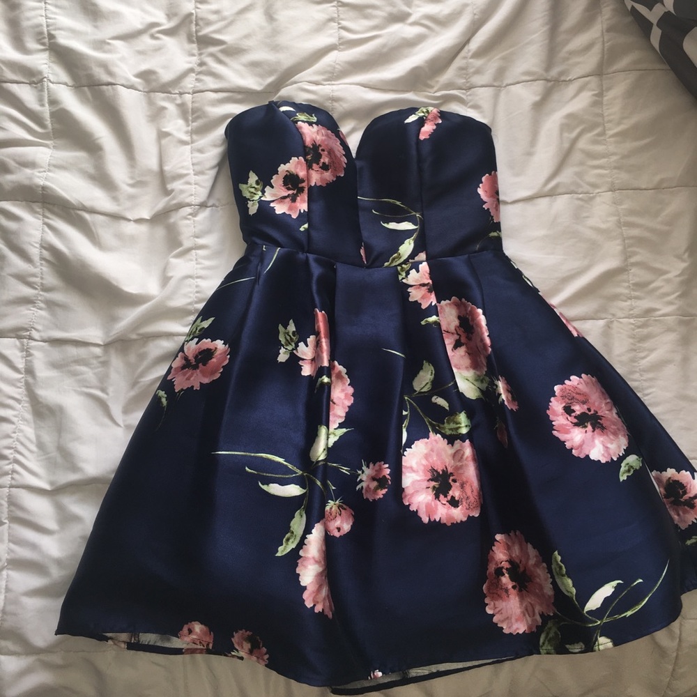 Windsor strapless floral dress , size 5/6
